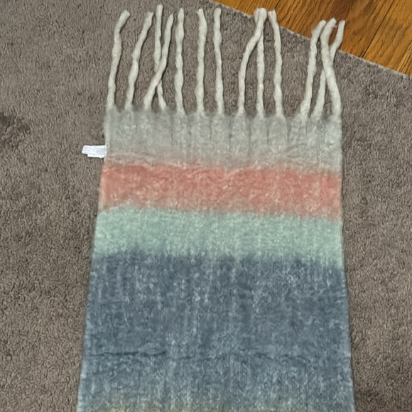 Lauren Conrad Scarf/Wrap-Multi Color Stripe-Twisted Fringe-Acrylic-EUC - Picture 10 of 16